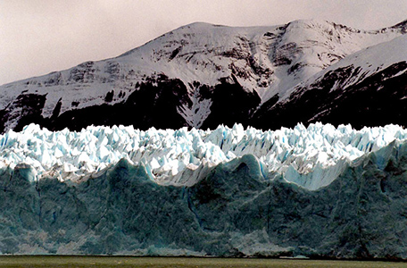 Por el Lago Argentino - Carlos Verón